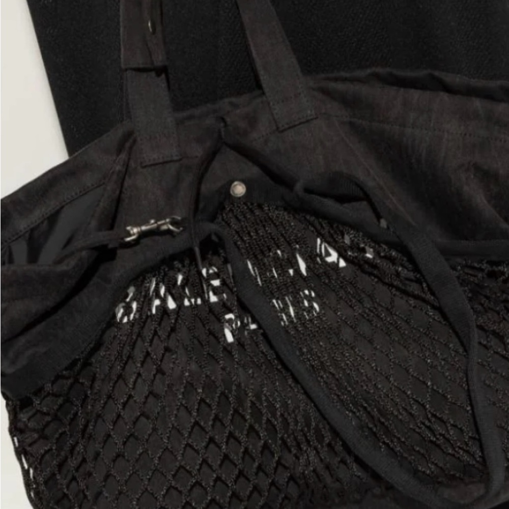 BALENCIAGA Authentic Canvas Fishnet Tote - Picture 3 of 15